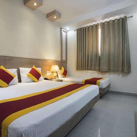 Hotel Baba Inn-By Rcg Hotels Nuova Delhi Esterno foto