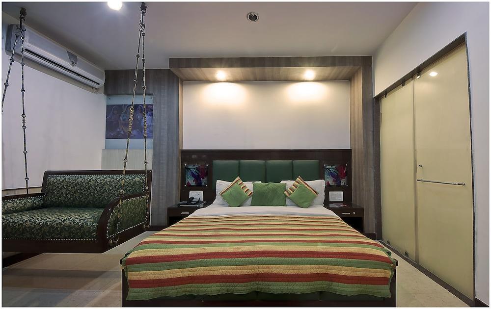 Hotel Baba Inn-By Rcg Hotels Nuova Delhi Esterno foto