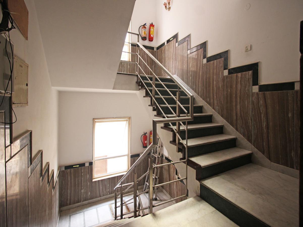 Hotel Baba Inn-By Rcg Hotels Nuova Delhi Esterno foto