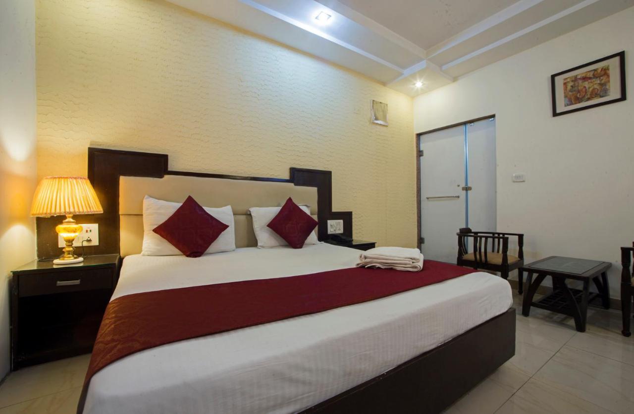 Hotel Baba Inn-By Rcg Hotels Nuova Delhi Esterno foto